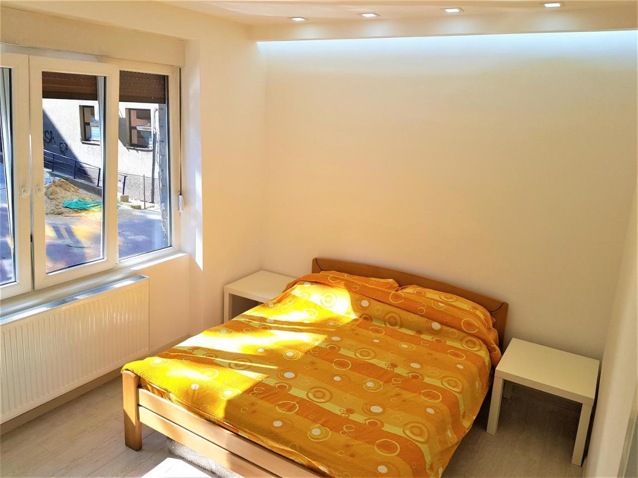 Asya Blue Apartment Belgrado Buitenkant foto